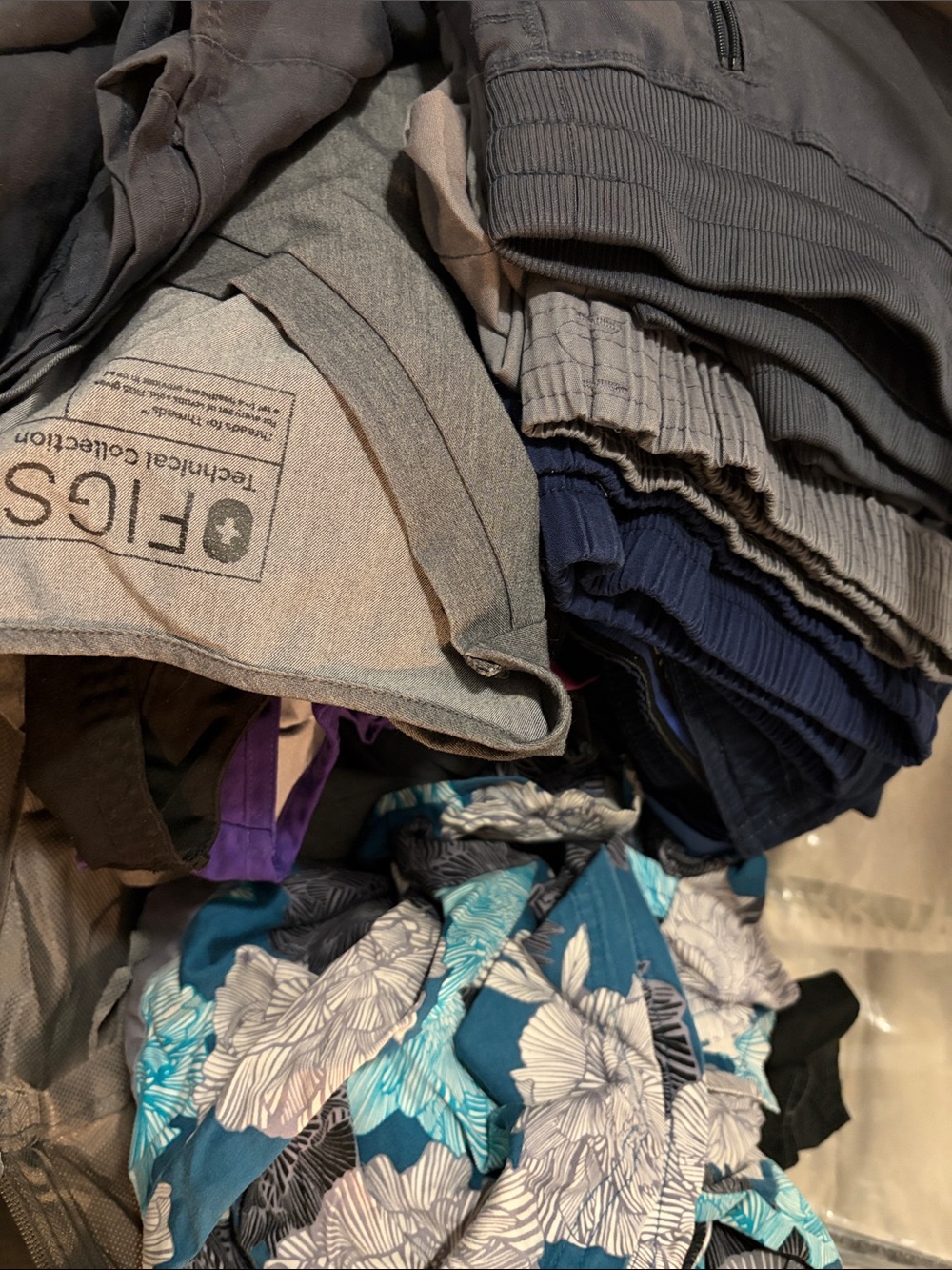 HUGE SCRUBS HAUL SIZES S-M-L